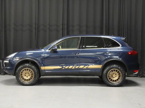 Used 2011 Porsche Cayenne S AWD/4WD image 2
