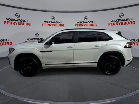 New 2026 Volkswagen Atlas Cross Sport SEL R-Line image 5