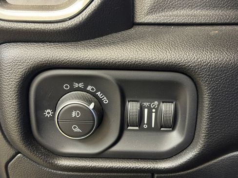 Used 2023 RAM 1500 Laramie AWD/4WD image 36