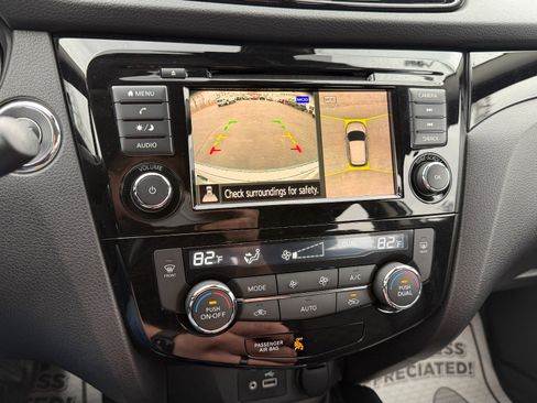 Used 2021 Nissan Rogue Sport SV w/ Technology Package image 35