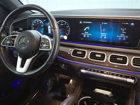Used 2021 Mercedes-Benz GLE 350 4MATIC w/ Premium Package image 11