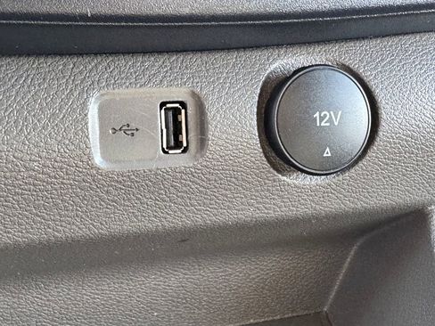 Used 2023 Ford Transit 350 XLT RWD image 25