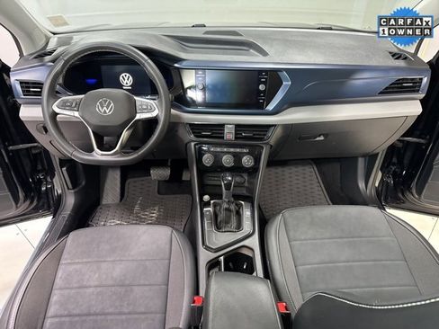 Used 2023 Volkswagen Taos SE w/ Black Wheel Package image 13