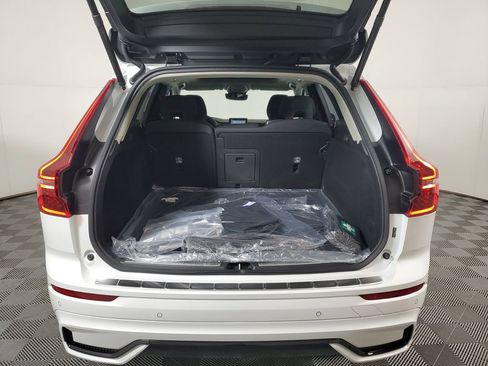 Used 2026 Volvo XC60 B5 Plus w/ Protection Package Premier AWD/4WD image 9