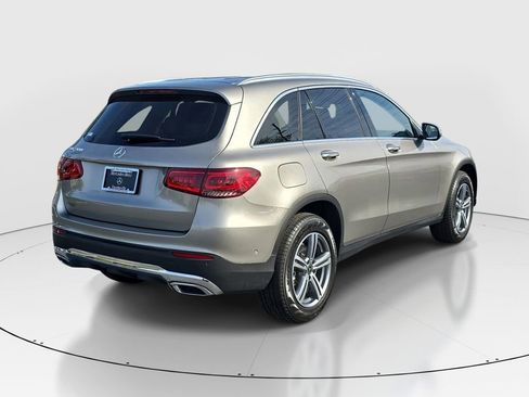 Used 2022 Mercedes-Benz GLC 300 image 5