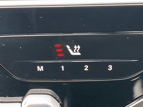 Certified 2025 Mercedes-Benz GLC 300 4MATIC image 21