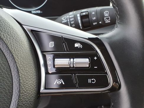 Used 2024 Kia Seltos EX image 23