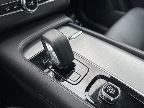 Certified 2023 Volvo XC90 B5 Core w/ Climate Package image 21