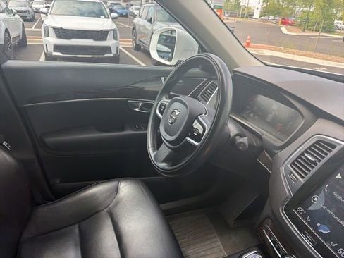 Used 2018 Volvo XC90 T5 Momentum w/ Convenience Package AWD/4WD image 20