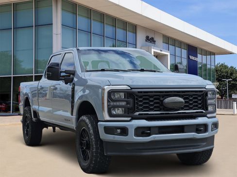 Used 2024 Ford F250 Lariat w/ Lariat Ultimate Package image 2
