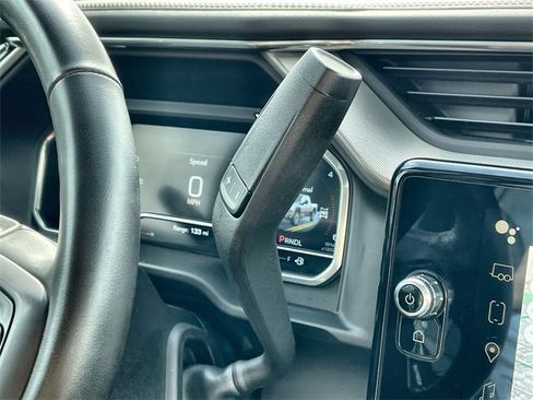 Certified 2024 GMC Sierra 2500 Denali w/ Denali Reserve Package image 16