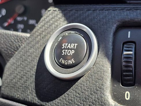 Used 2012 BMW M3 image 40