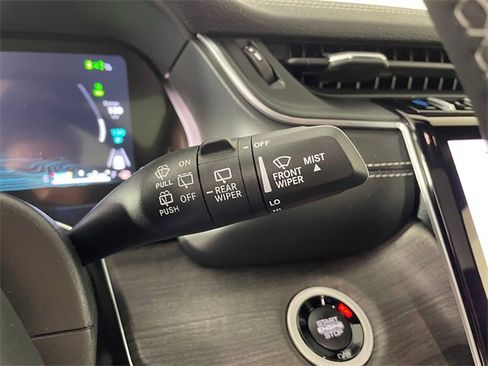 New 2025 Jeep Grand Cherokee Limited 4xe image 14