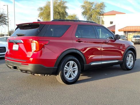 Certified 2021 Ford Explorer XLT w/ Class III Trailer Tow Package image 4