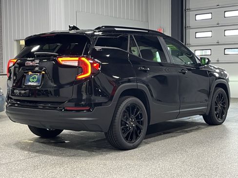 Certified 2023 GMC Terrain SLE w/ Driver Convenience Package AWD/4WD image 5