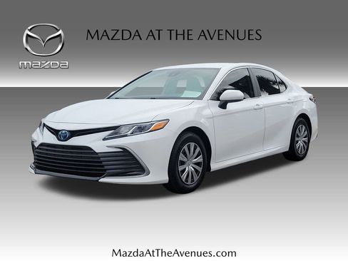 Used 2023 Toyota Camry LE image 1