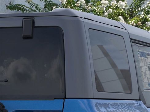 New 2025 Ford Bronco Badlands image 25