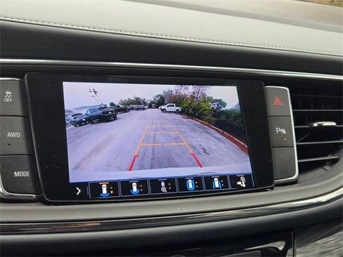 Used 2020 Buick Enclave Essence w/ Sound and Sites Package image 10