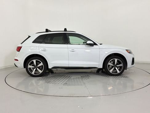 Used 2023 Audi Q5 2.0T Premium Plus w/ Premium Plus Package AWD/4WD image 8
