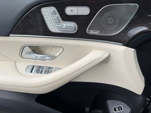 Used 2021 Mercedes-Benz GLE 350 4MATIC image 16