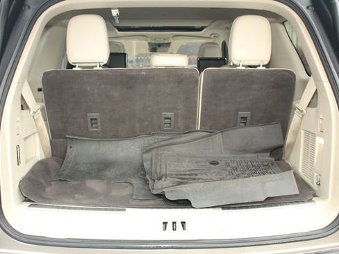 Used 2019 Lincoln Navigator Reserve w/ Cargo Package image 12