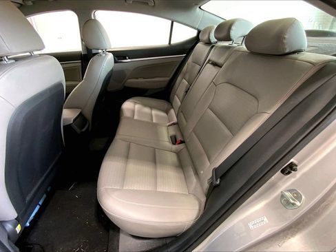Used 2020 Hyundai Elantra Limited FWD image 24