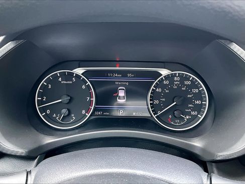 Used 2025 Nissan Sentra SV FWD image 24