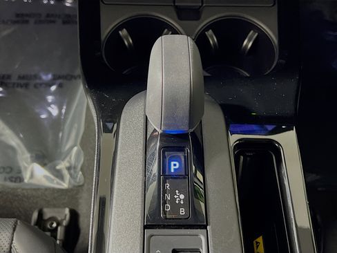 Used 2023 Toyota Prius Limited image 24