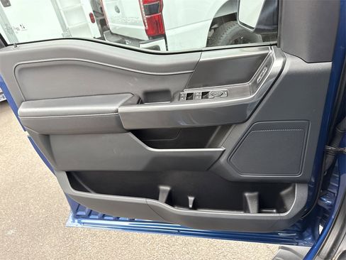 Used 2022 Ford F150 XLT w/ XLT Black Appearance Package image 22