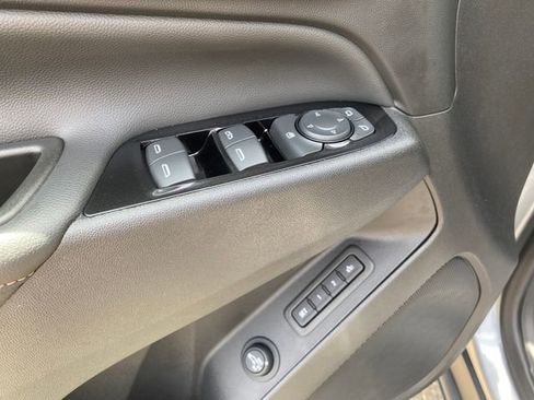 Certified 2023 Chevrolet Equinox Premier AWD/4WD image 17