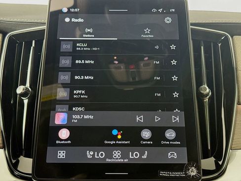 New 2026 Volvo XC90 T8 Plus w/ Protection Package Premier image 15