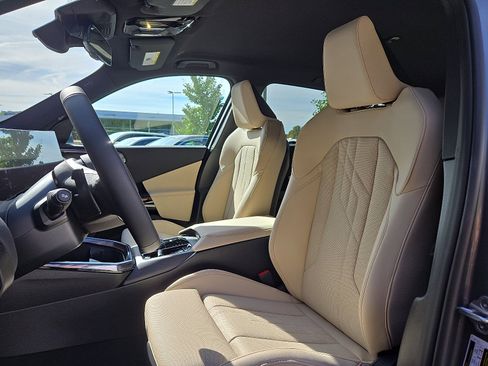 Used 2026 BMW X3 xDrive30 w/ Convenience Package image 6