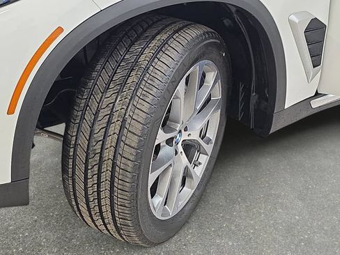 Certified 2025 BMW X5 xDrive40i w/ Premium Package AWD/4WD image 29