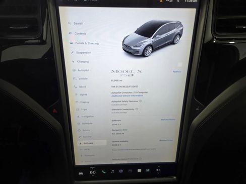 Used 2018 Tesla Model X image 15