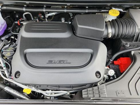 New 2026 Chrysler Pacifica Select image 24