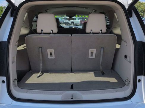 Used 2023 GMC Acadia Denali FWD image 13