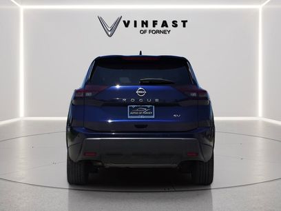 Used 2024 Nissan Rogue SV