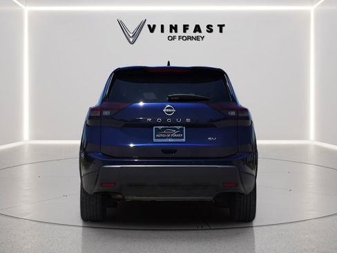 Used 2024 Nissan Rogue SV FWD image 4