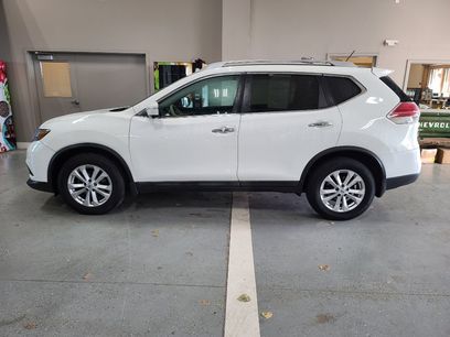 Used 2015 Nissan Rogue SV w/ SV Premium Package