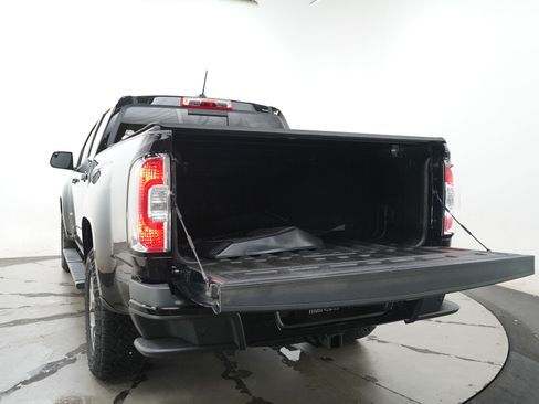 Used 2021 GMC Canyon AT4 w/ Driver Alert Package AWD/4WD image 17