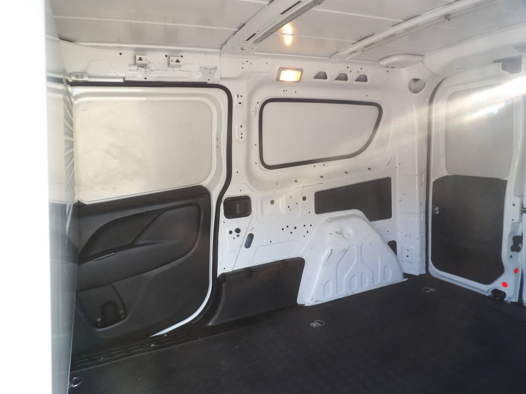 Used 2022 RAM ProMaster City Tradesman FWD image 26