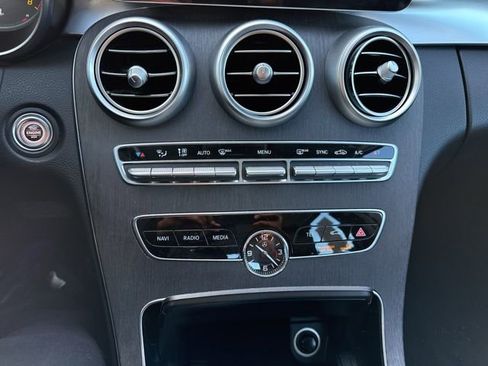 Used 2021 Mercedes-Benz C 300 4MATIC Sedan image 16
