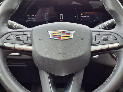 Used 2024 Cadillac XT4 Luxury w/ Cold Weather Package AWD/4WD image 16