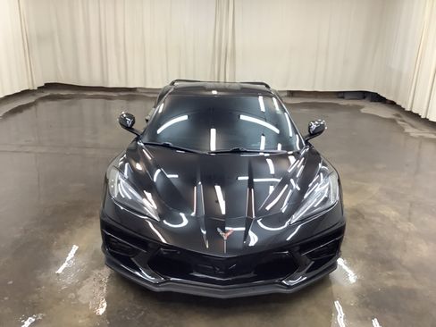 Used 2023 Chevrolet Corvette Stingray Premium Cpe w/ Z51 Performance Package RWD image 3