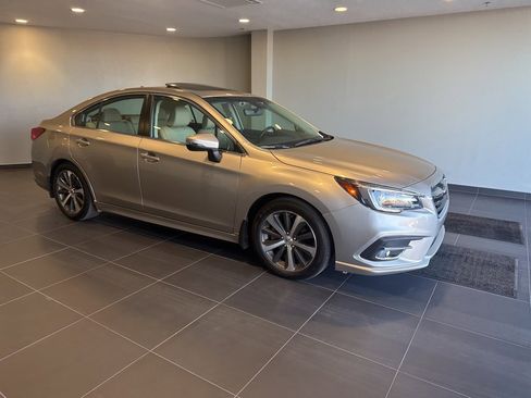 Used 2018 Subaru Legacy 3.6R Limited image 4