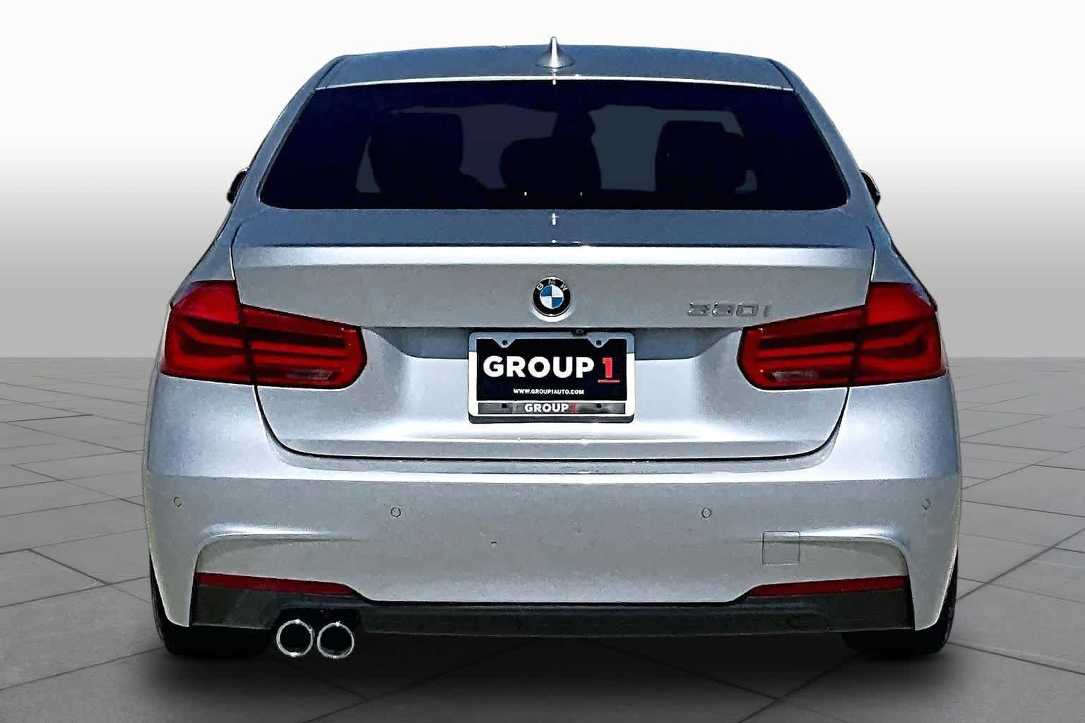 Used 2018 BMW 330i Sedan RWD image 4