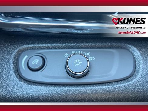 New 2026 Buick Envista Sport Touring w/ Convenience I Package image 17