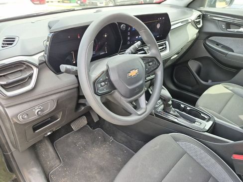 Used 2025 Chevrolet TrailBlazer LT image 7