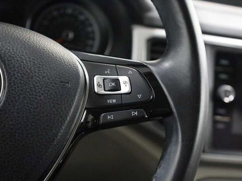 Used 2019 Volkswagen Atlas SE FWD image 25