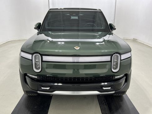 Used 2023 Rivian R1S Adventure image 8